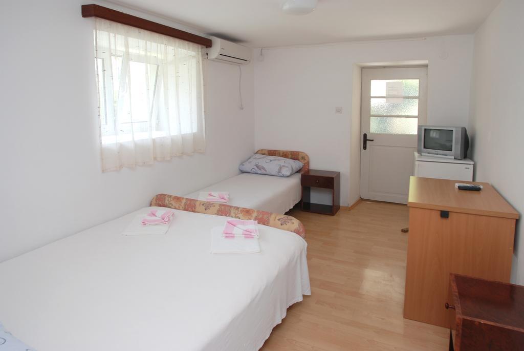 Apartments Slavica Rafailovici Budva Rum bild