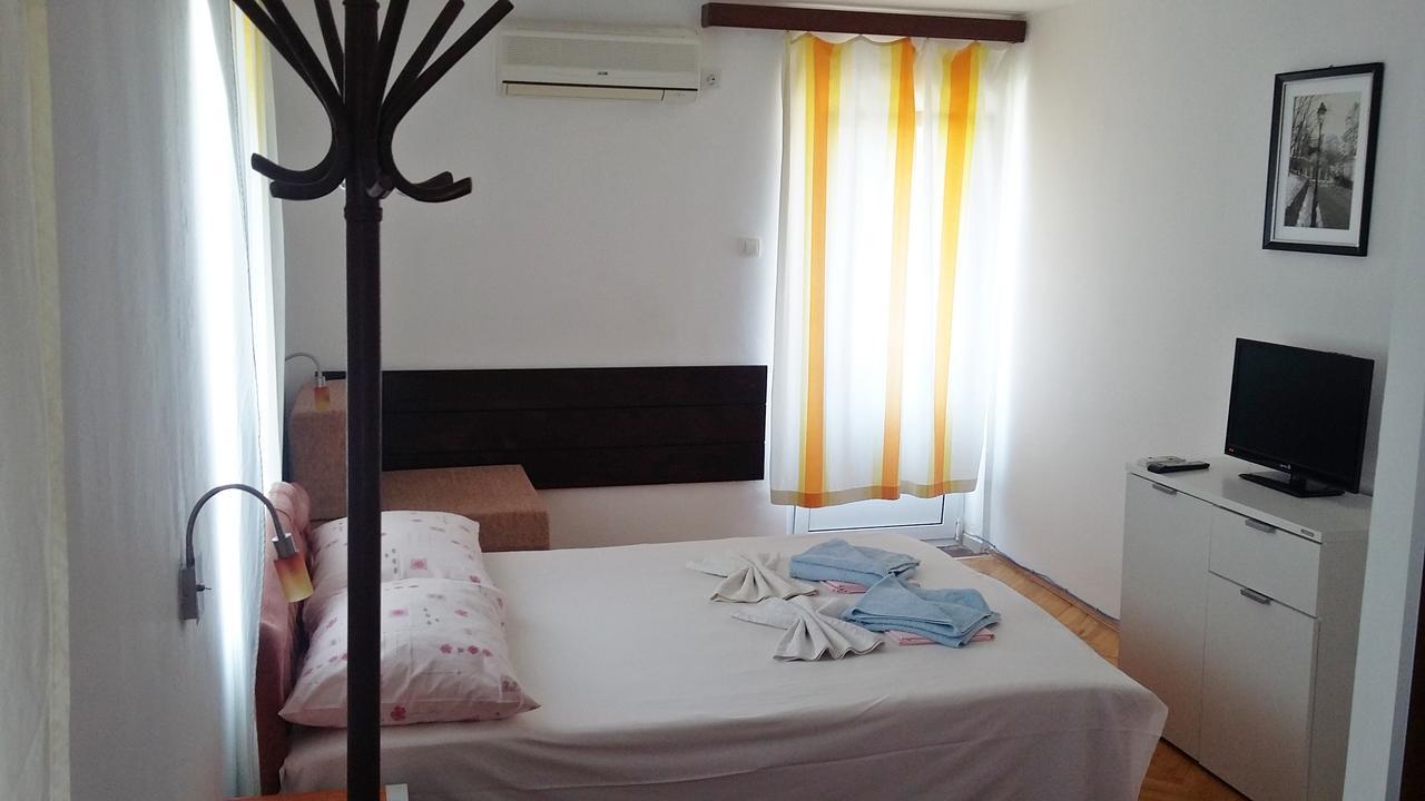 Apartments Slavica Rafailovici Budva Exteriör bild