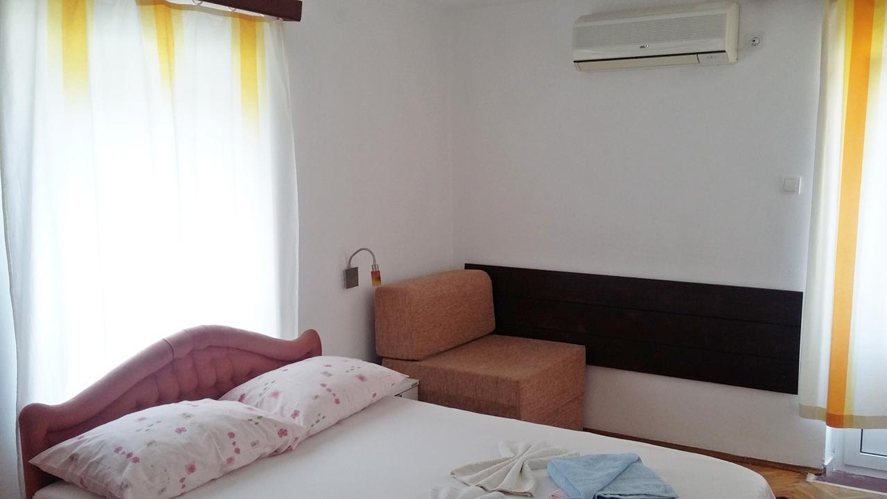 Apartments Slavica Rafailovici Budva Exteriör bild